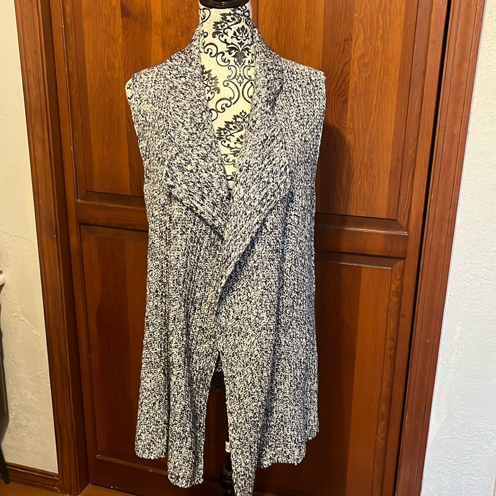 Loft Blue and White cotton open from Vest size Large